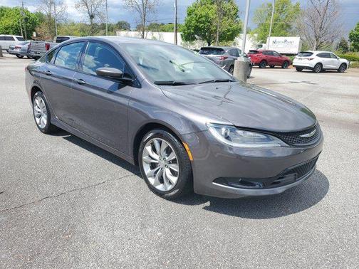2016 Chrysler 200 S