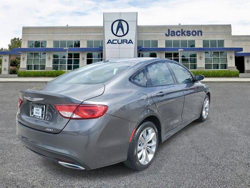 2016 Chrysler 200 S
