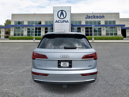 2022 Audi Q5 45 S line Premium Plus