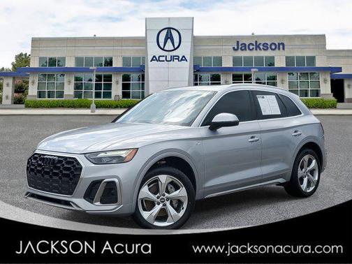 2022 Audi Q5 45 S line Premium Plus