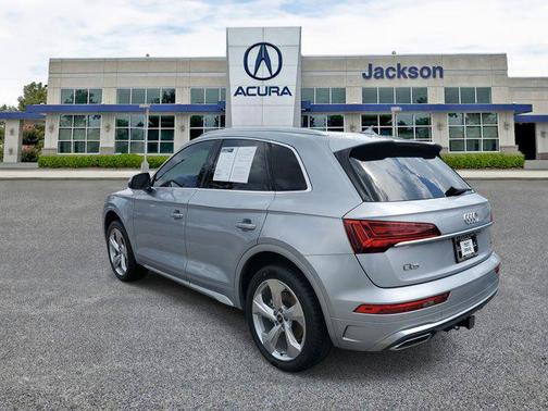 2022 Audi Q5 45 S line Premium Plus