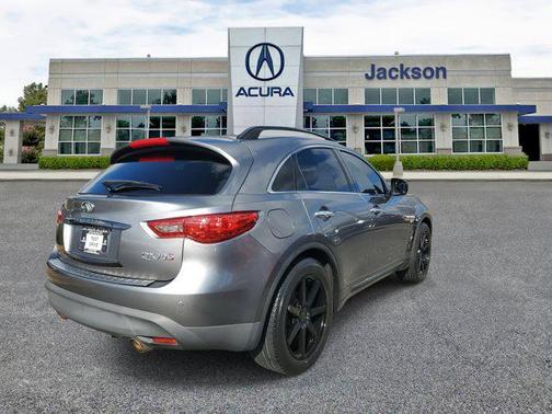 2015 INFINITI QX70 Base