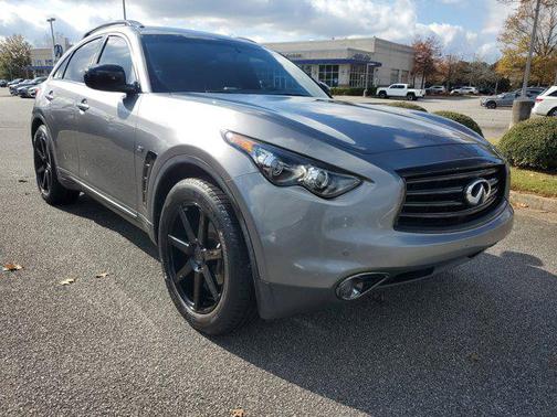 2015 INFINITI QX70 Base