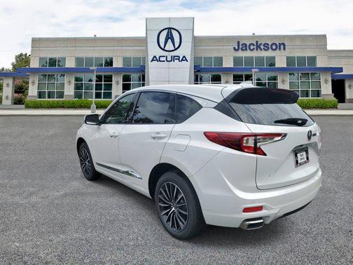2025 Acura RDX Advance Package