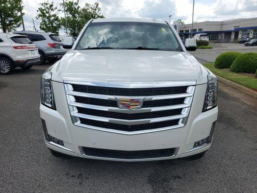 2017 Cadillac Escalade Luxury