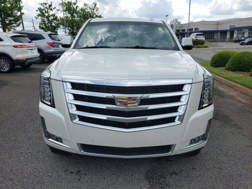2017 Cadillac Escalade Luxury