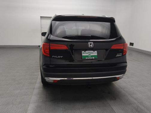 Black 2017 Honda Pilot Elite