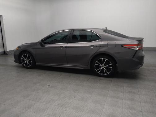 Predawn Gray Mica 2019 Toyota Camry SE