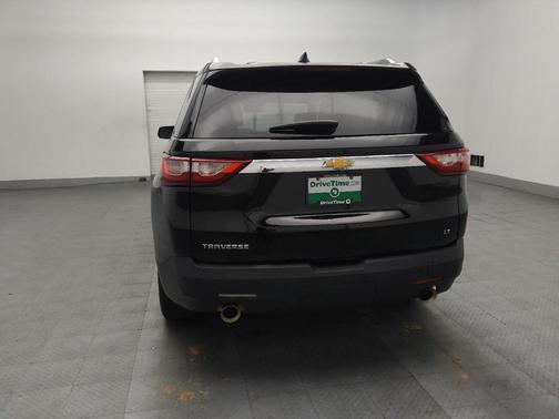 Mosaic Black Metallic 2018 Chevrolet Traverse LT Cloth