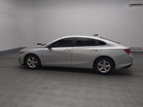 Silver Ice Metallic 2019 Chevrolet Malibu 1LS
