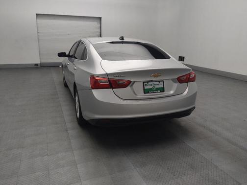 Silver Ice Metallic 2019 Chevrolet Malibu 1LS