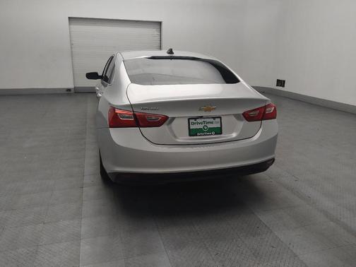 Silver Ice Metallic 2019 Chevrolet Malibu 1LS