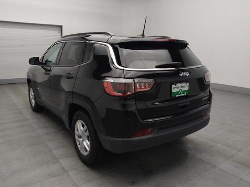 Diamond Black Crystal Pearlcoat 2019 Jeep Compass Sport
