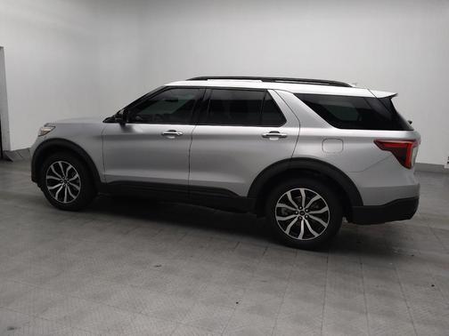 Iconic Silver Metallic 2020 Ford Explorer ST