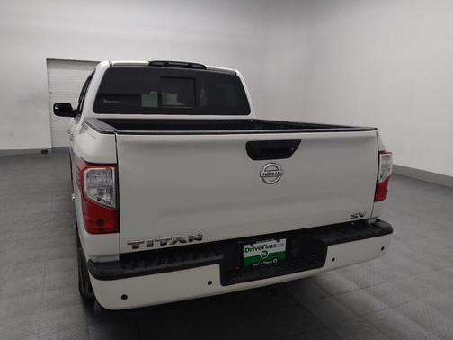 2020 Nissan Titan SV
