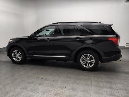 Agate Black Metallic 2022 Ford Explorer XLT