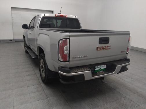 Quicksilver Metallic 2017 GMC Canyon SLE