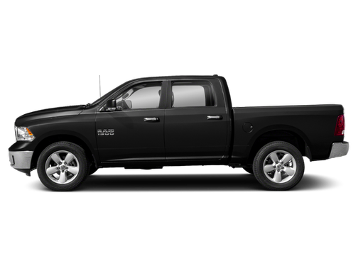 Diamond Black Crystal Pearlcoat 2021 RAM 1500 Classic SLT