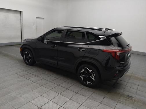Fusion Black 2024 Kia Seltos EX
