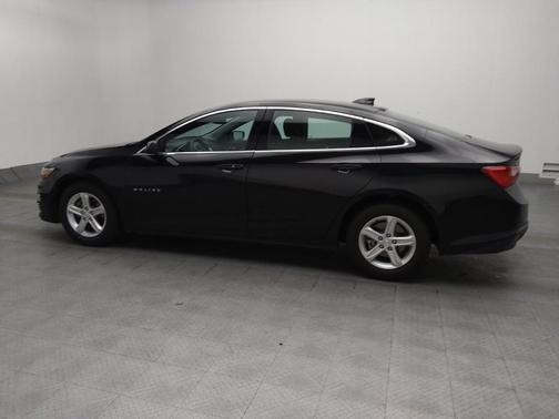 Mosaic Black Metallic 2024 Chevrolet Malibu FWD 1LT