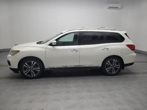 2017 Nissan Pathfinder Platinum