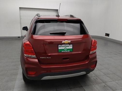 Red 2022 Chevrolet Trax LT
