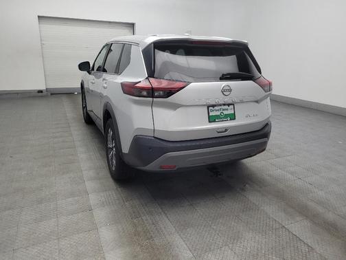 Brilliant Silver Metallic 2023 Nissan Rogue SV