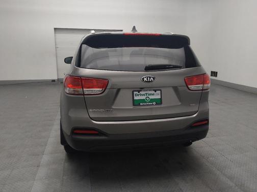 Titanium Silver 2018 Kia Sorento LX