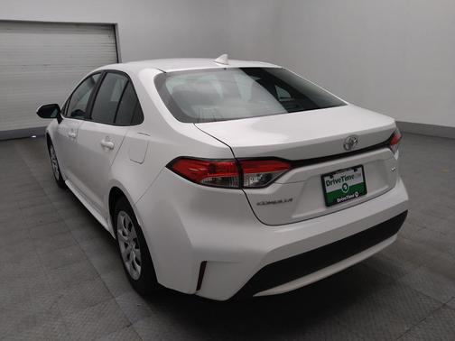 White 2022 Toyota Corolla LE