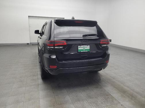 Diamond Black Crystal Pearlcoat 2017 Jeep Grand Cherokee Altitude