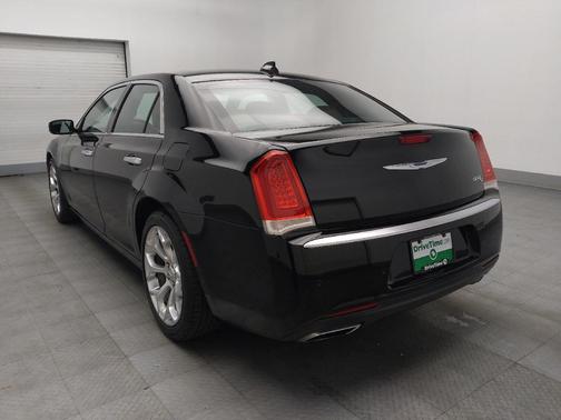 2018 Chrysler 300 C