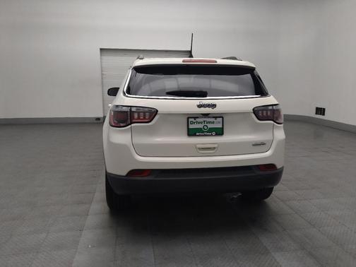 White Clearcoat 2018 Jeep Compass Latitude