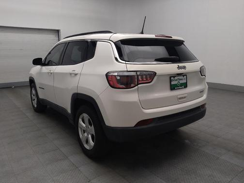 White Clearcoat 2018 Jeep Compass Latitude