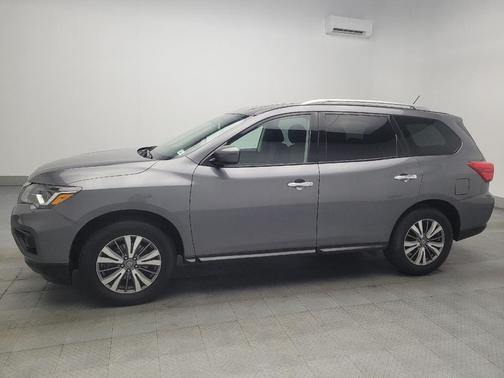 2018 Nissan Pathfinder SV