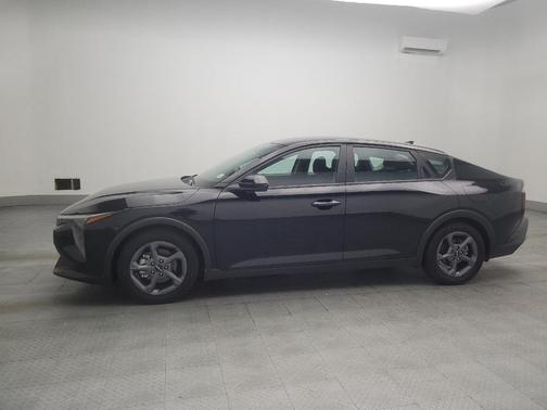 Aurora Black Pearl 2025 Kia K4 LXS