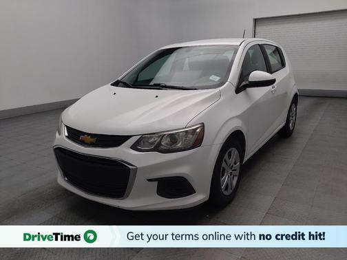 Summit White 2017 Chevrolet Sonic LT