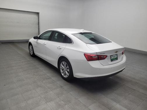 Summit White 2025 Chevrolet Malibu FWD 1LT