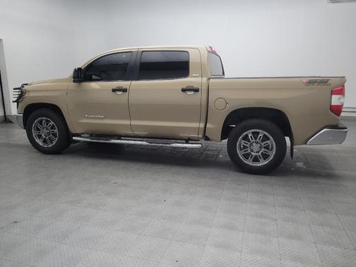 Tan 2019 Toyota Tundra SR5