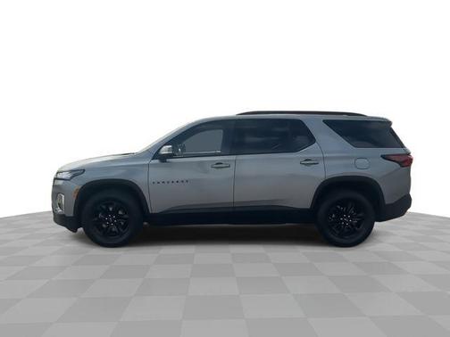 Sterling Gray Metallic 2023 Chevrolet Traverse LT Cloth