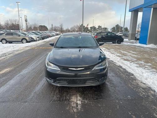 2015 Chrysler 200 S