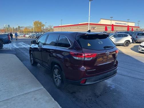 2019 Toyota Highlander SE