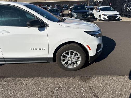 2024 Chevrolet Equinox LS