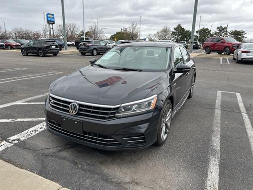 2019 Volkswagen Passat 2.0T R-Line