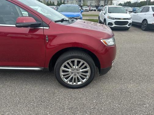 2013 Lincoln MKX Base