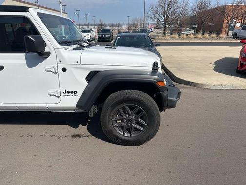 Bright White Clearcoat 2025 Jeep Wrangler Sport S