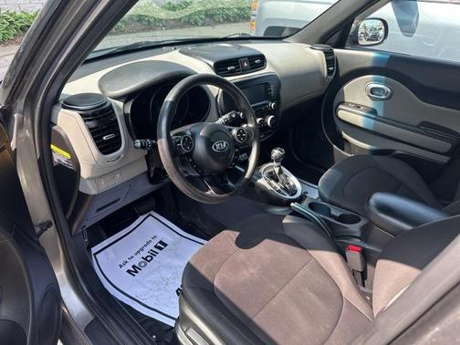 2017 Kia Soul Base