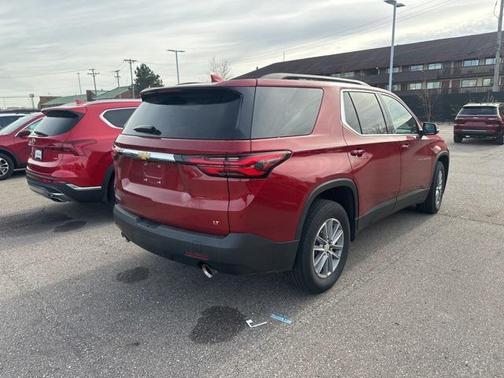 2023 Chevrolet Traverse LT Leather