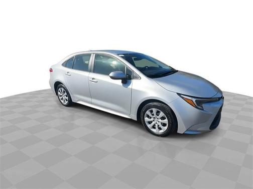 2025 Toyota Corolla Hybrid LE