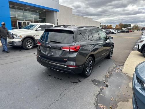 2023 Chevrolet Equinox FWD RS