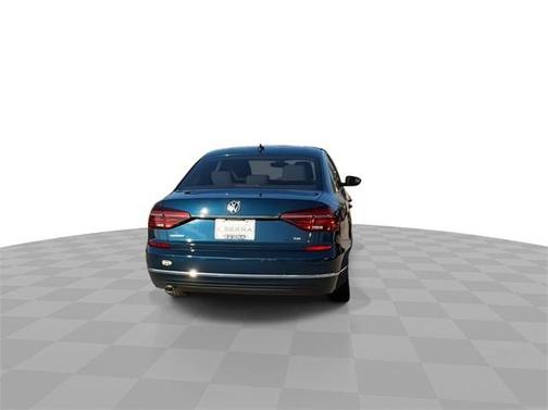 2019 Volkswagen Passat 2.0T R-Line